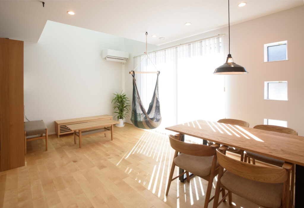 空間を格上げする照明の選び方①:光の出方