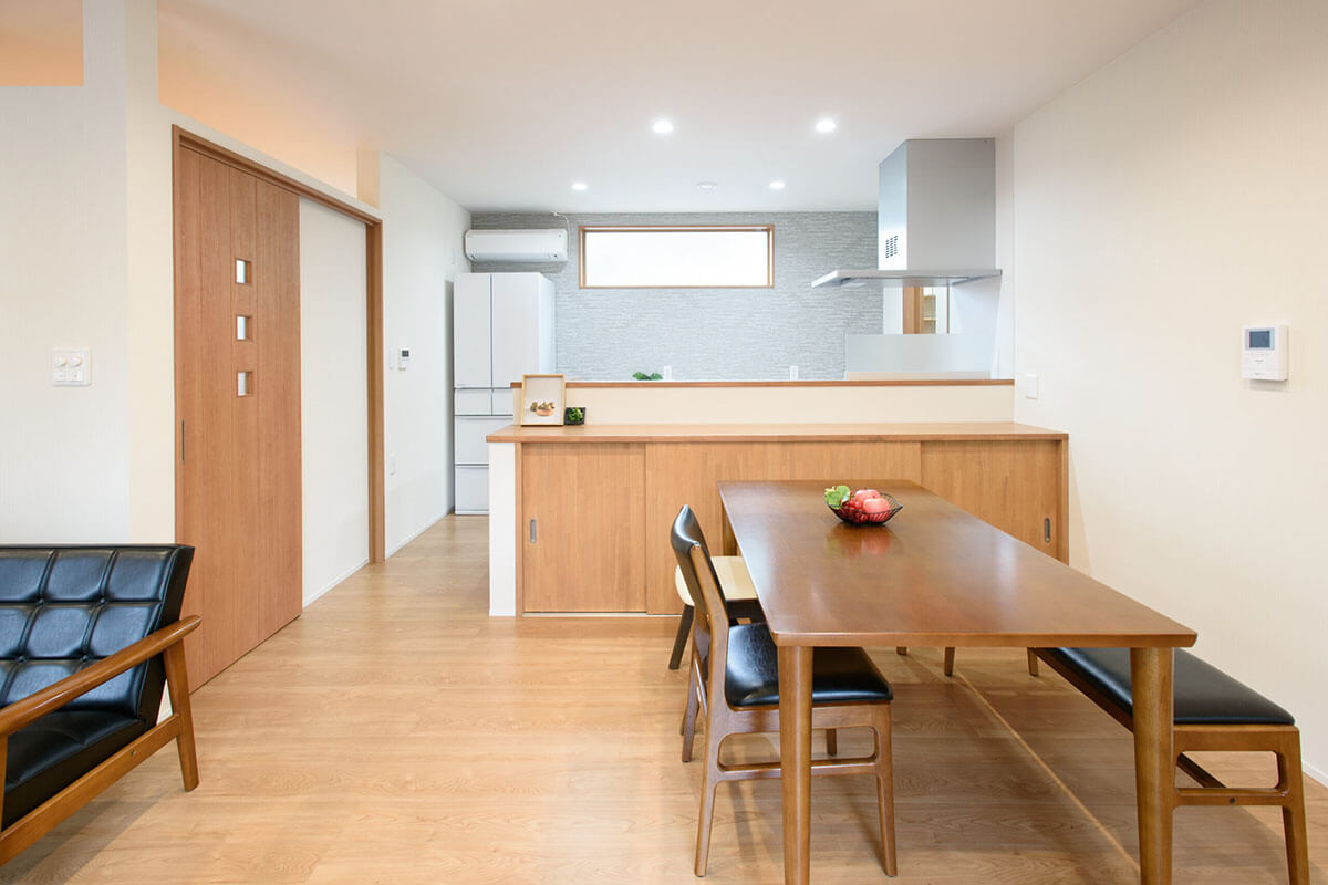 広々リビングと充実の収納の平屋の家